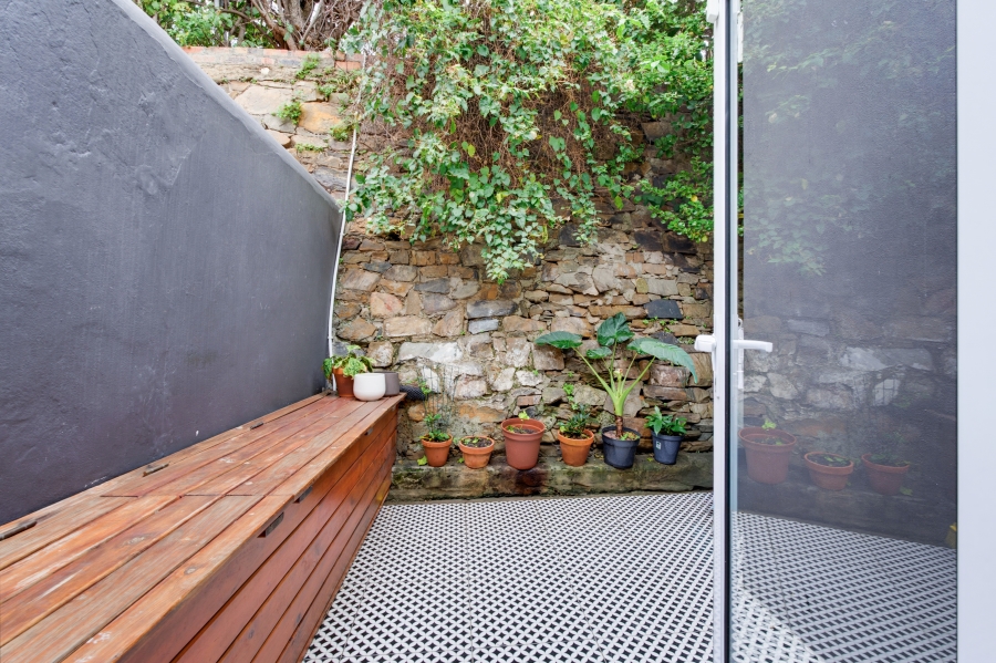 2 Bedroom Property for Sale in De Waterkant Western Cape